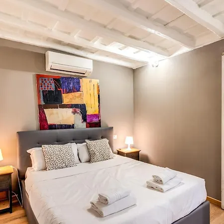 Lovely Spacious Near The Colosseum