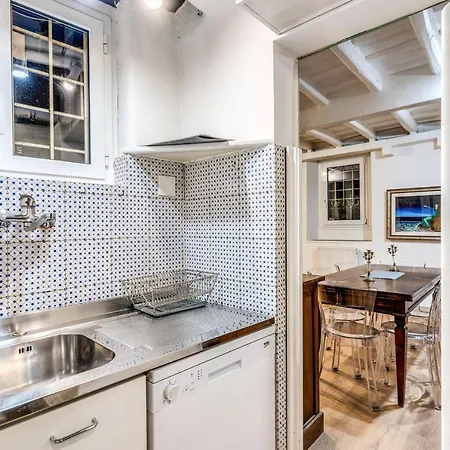 Lovely Spacious Near The Colosseum Apartamento *