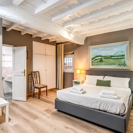 Lovely Spacious Near The Colosseum アパート