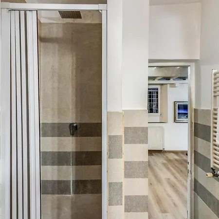 アパート Lovely Spacious Near The Colosseum