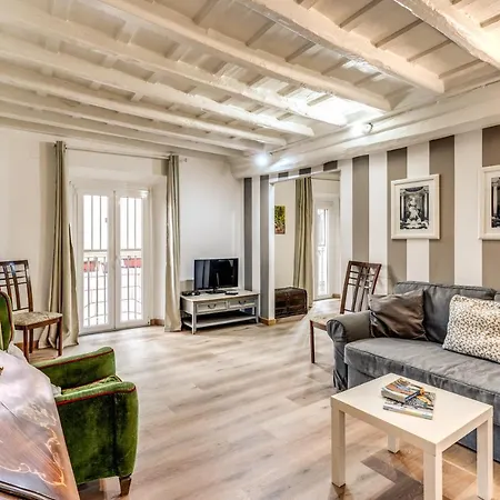 Apartment Lovely Spacious Near The Colosseum *