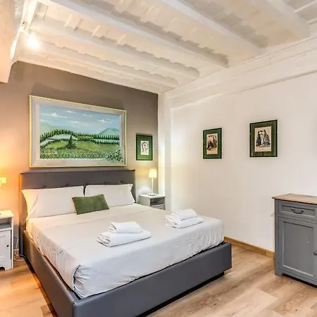 Apartment Lovely Spacious Near The Colosseum